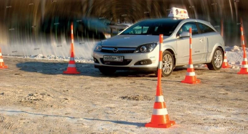 Автошкола метро щелковская. Кондрашов автошкола. Автошкола в Лермонтовском проспекте. Автошкола 1 метро Первомайская. Автошкола в Москве район Зябликово.